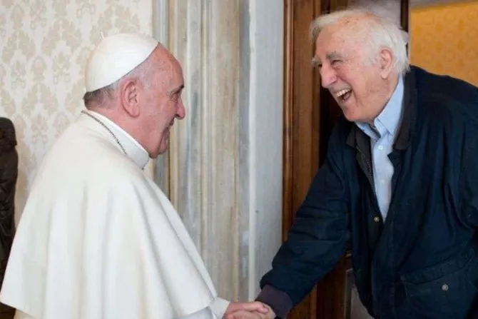 Papa Francisco propone seguir el ejemplo de Jean Vanier