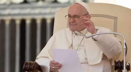 El Papa agradece a quienes intentaron salvar la Catedral Notre Dame