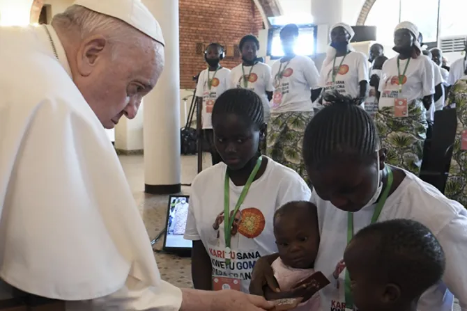 Papa Francisco en África: He venido aquí para dar voz a quien no la tiene