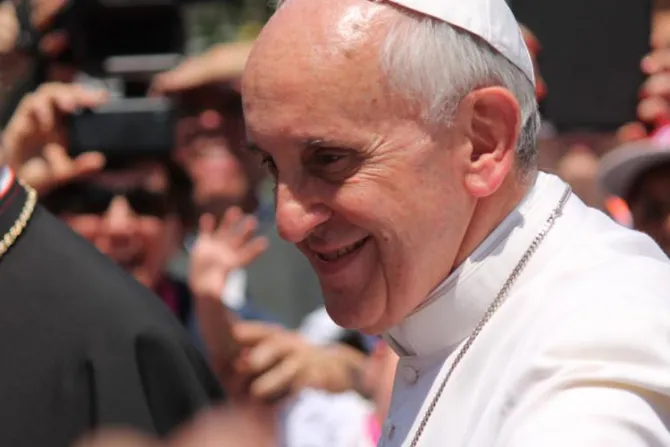 Papa Francisco: “Dios está presente inclusive en nuestras ciudades frenéticas y distraídas”