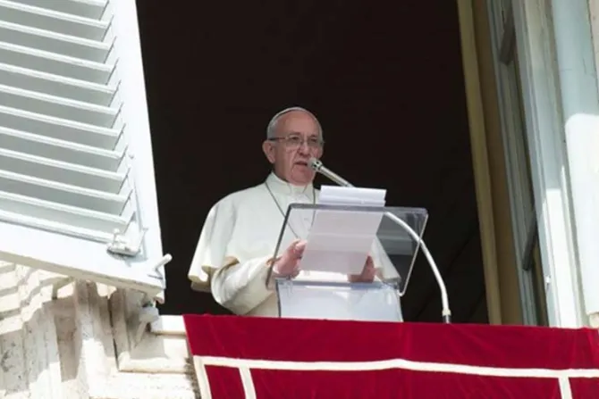 El cristianismo no es “filosofía de vida” sino un mensaje de Dios, dice el Papa
