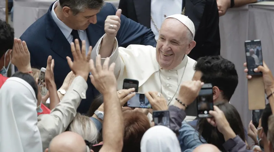 El Papa Francisco en la Audiencia General. Foto: Pablo Esparza / ACI Prensa