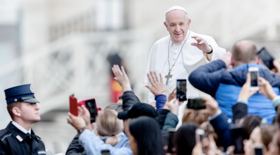 Imagen referencial. El Papa Francisco en el Vaticano. Foto: Daniel Ibáñez / ACI Prensa?w=200&h=150