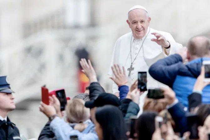 Papa Francisco propone ejemplo de San Juan Bautista para anunciar el Evangelio 