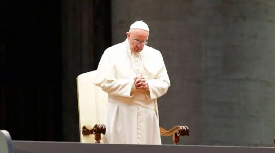 El Papa Francisco durante un momento de oración. Foto: ACI Prensa?w=200&h=150