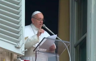 El Papa Francisco preside el u00c1ngelus de este domingo. Captura Youtube 