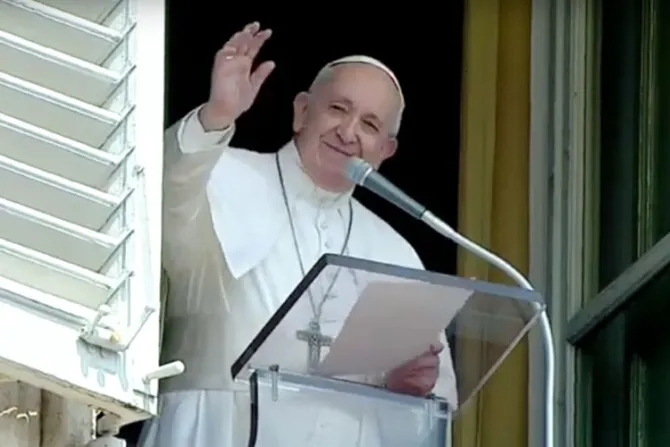 Papa Francisco: La Virgen es “puerta del corazón de Dios: exigente pero abierto a todos”