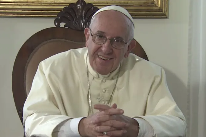 Voy a África como mensajero del Evangelio y de la paz, dice el Papa en video-mensajes