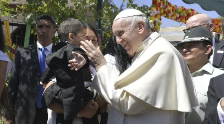 La maternidad nunca es ni seru00e1 un problema, asegura el Papa Francisco