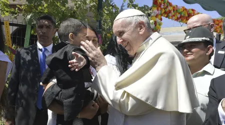 La maternidad nunca es ni será un problema, asegura el Papa Francisco