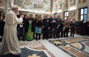 Papa Francisco en audiencia con Consejo de Representación y personal de Cáritas Internationalis. Foto: L'Osservatore Romano. 
