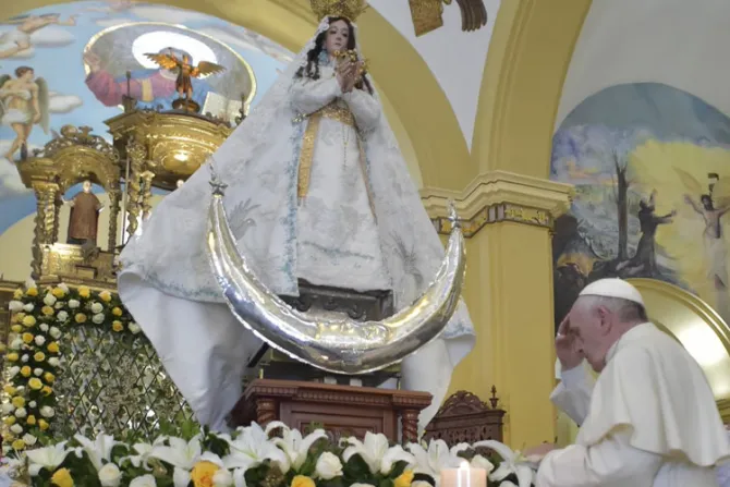 El Papa en Perú visita a sacerdotes con sus familias en Catedral de Trujillo