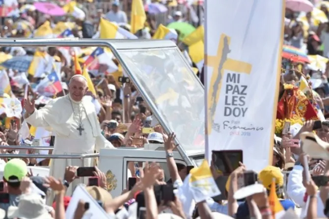 “Chile fue muy gratificante y muy fuerte”, dijo el Papa Francisco tras visita