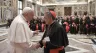 El Papa Francisco se disculpa en una carta con el Cardenal Becciu, acusado de corrupción