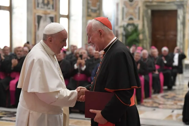 Autoridad vaticana pide defender el celibato sacerdotal en lugar de criticarlo