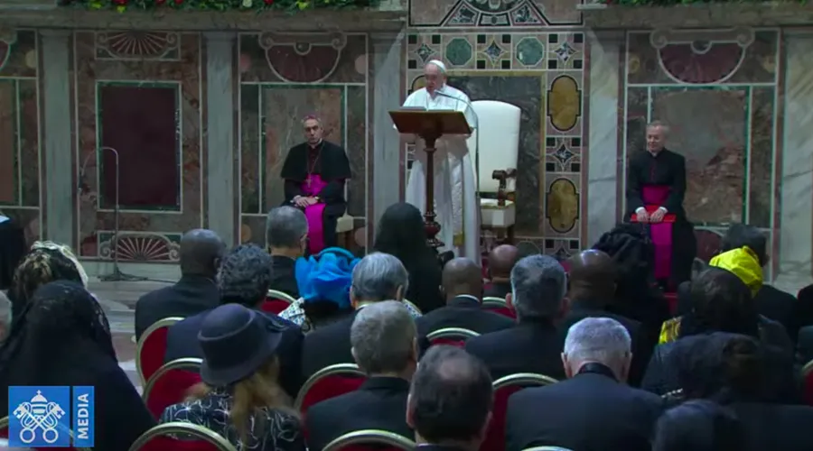 El Papa Francisco con el Cuerpo Diplomático ante la Santa Sede. Foto: Captura YouTube?w=200&h=150