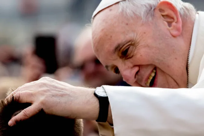El Papa Francisco invita a pobres de Roma a una comida de Navidad