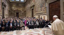 Papa Francisco en audiencia con miembros de la Asociación de Empresarios Católicos. Foto: L'Osservatore Romano.