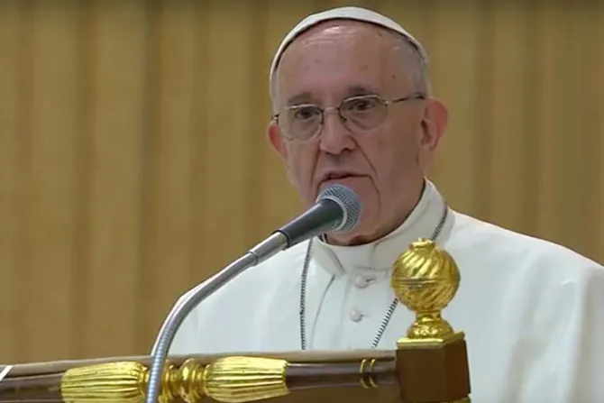 Quien tenga afición por el dinero que no entre en el seminario, pide el Papa