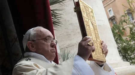 Papa Francisco firma Carta Apostólica sobre Sagradas Escrituras en fiesta de San Jerónimo