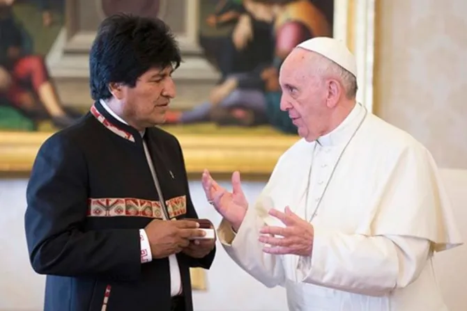 Papa Francisco trata con Evo Morales realidad de Bolivia