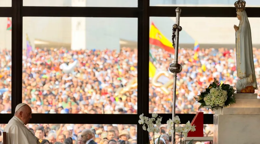 El Papa Francisco en el Santuario Mariano de Fátima este 5 de agosto de 2023. Crédito: Daniel Ibañez/ACI Prensa?w=200&h=150