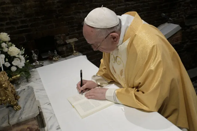 Papa Francisco firmará en Asís su próxima Encíclica
