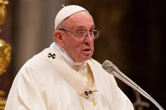 Papa Francisco: Es una vergüenza que muera gente por falta de agua potable