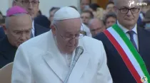 El Papa Francisco dirige su súplica a la Inmaculada Concepción en Roma en 2022. Crédito: EWTN/ACI Prensa
