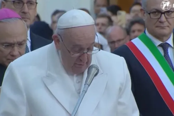 Obispo reflexiona sobre las lágrimas que el Papa derramó ante imagen de la Virgen María