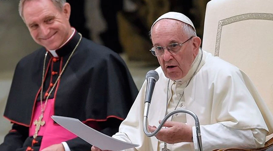 Papa Francisco en el Aula Pablo VI / Foto: L'Osservatore Romano?w=200&h=150