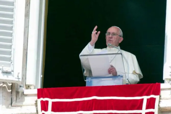 El Papa reta en el Domingo de Gaudete a anunciar la alegría a un mundo lleno de temores