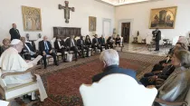 Papa Francisco con la Fundación "Leaders pour la Paix". Foto: Vatican Media
