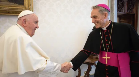 El Papa Francisco se reúne por tercera vez con Mons. Georg Gänswein