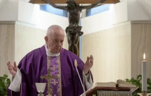 El Papa Francisco en la Misa de la Casa Santa Marta. Foto: Vatican Media  