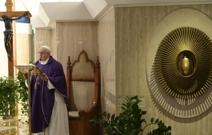 El Papa Francisco en la Misa de la Casa Santa Marta. Foto: Vatican Media  