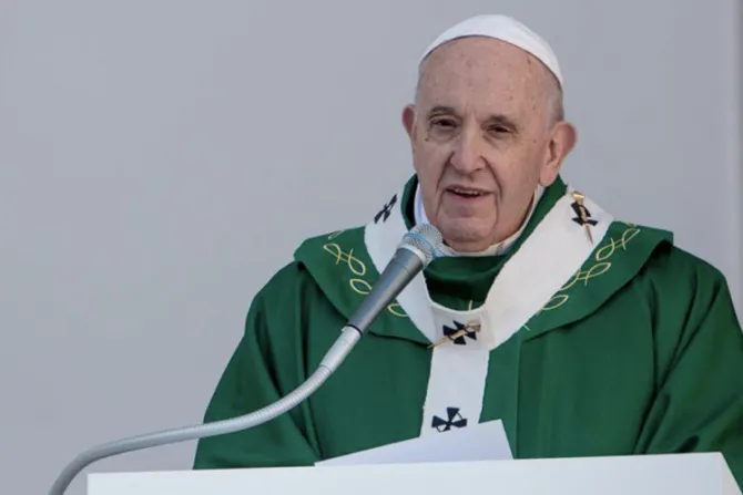 Papa Francisco: El único extremismo cristiano es el del amor