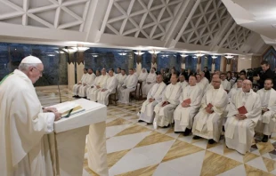 El Papa Francisco en la Misa de la Casa Santa Marta. Foto: Vatican Media  