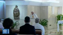 Papa Francisco en Misa de la Casa Santa Marta. Foto: Captura Vatican Media 