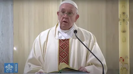 El Papa Francisco pide rezar por los difuntos “anónimos” 