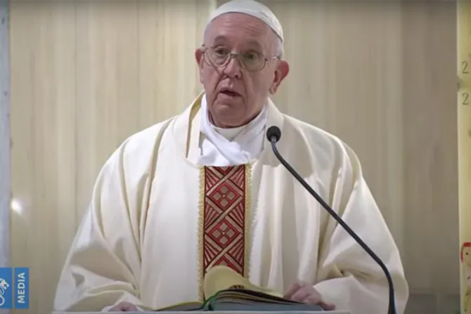 El Papa Francisco pide rezar por los difuntos “anónimos” 