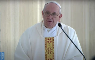 Papa Francisco en la Misa de la Casa Santa Marta. Foto: Captura Vatican Media  