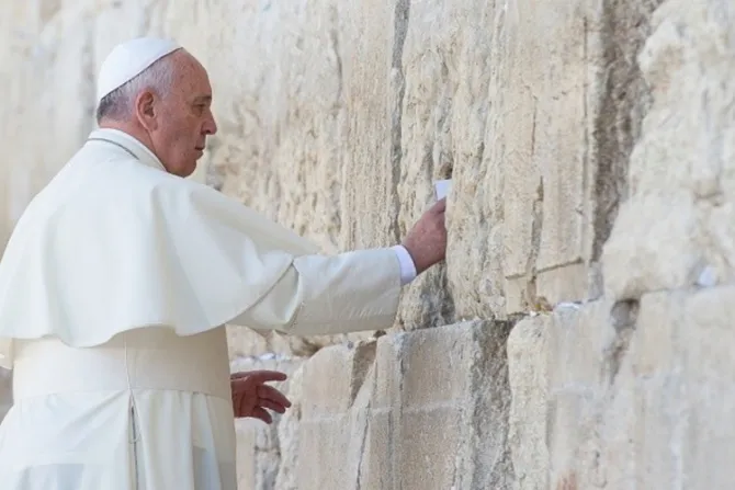 Papa Francisco pide generosidad en Colecta por la Tierra Santa 
