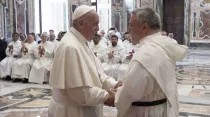 El Papa Francisco recibe al Capítulo General de la Orden de los Trinitarios. Foto: Vatican Media / ACI