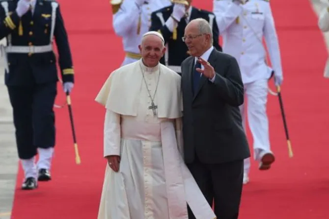 El Papa Francisco llegó a Perú