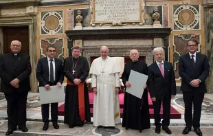 Papa Francisco en entrega del Premio Joseph Ratzinger 2016. Foto: L'Osservatore Romano. 