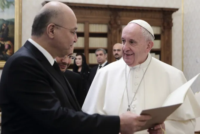 El Papa Francisco recibe en el Vaticano al presidente de Irak, Barham Salih