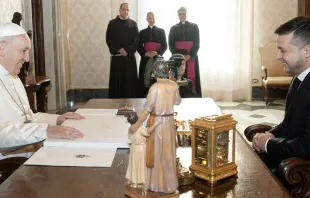Encuentro entre el Papa Francisco y Zelensky en febrero de 2020 Crédito: Vatican Media 