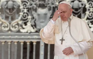 Papa Francisco en oración. (Imagen de archivo). Foto: Daniel Ibáñez / ACI Prensa 