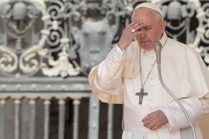 Papa Francisco reza por los enfermos de tuberculosis y sus familiares